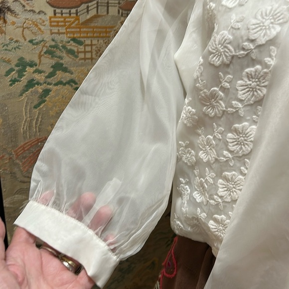 JUDY BOND VINTAGE 1950s EMBROIDERED SHEER SLEEVE BLOUSE SECRETARY BOW SZ 14 - Picture 3 of 16